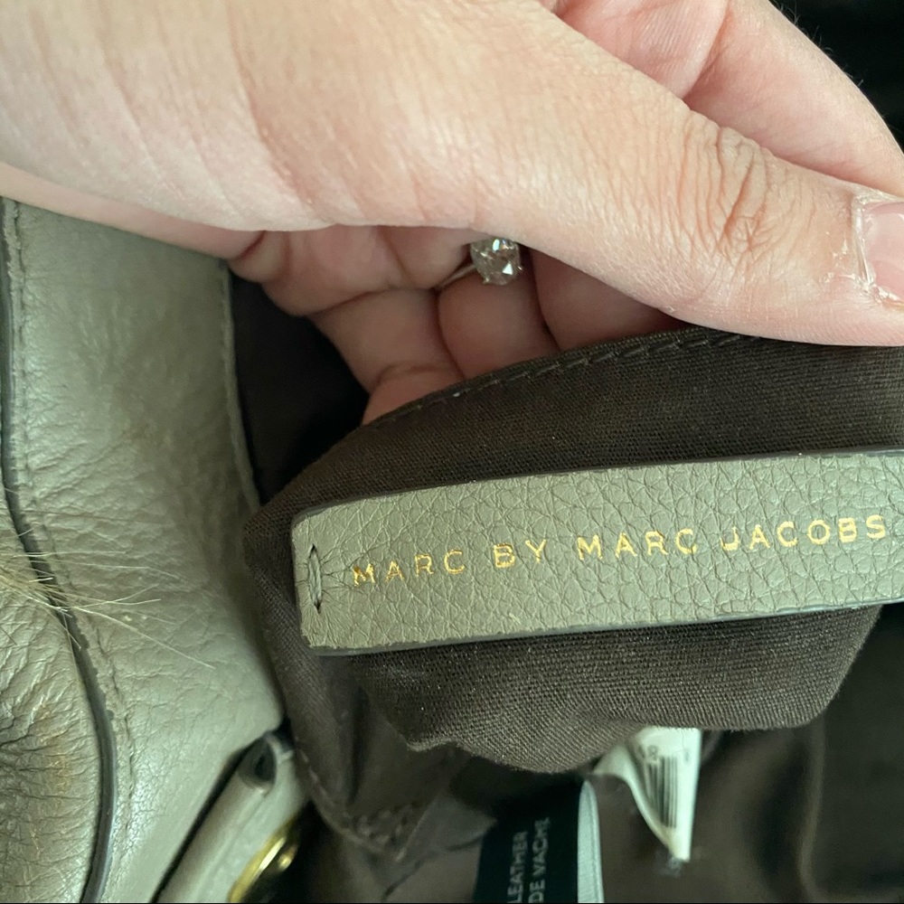 SOLD Marc Jacobs Q Fran Taupe leather tote bag - Picture 13 of 13